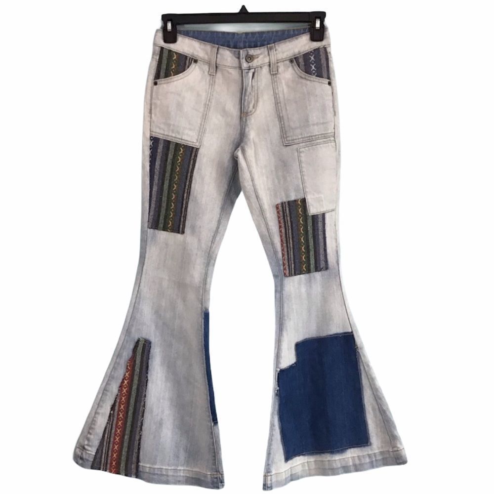 LF Tapestry Low Rise Bell Bottom Flare Leg Jeans New Size 27